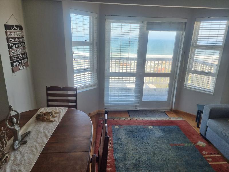 To Let 6 Bedroom Property for Rent in Outeniqua Strand Western Cape
